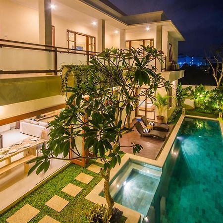 Villa Tepi Sungai Legian Quarto foto