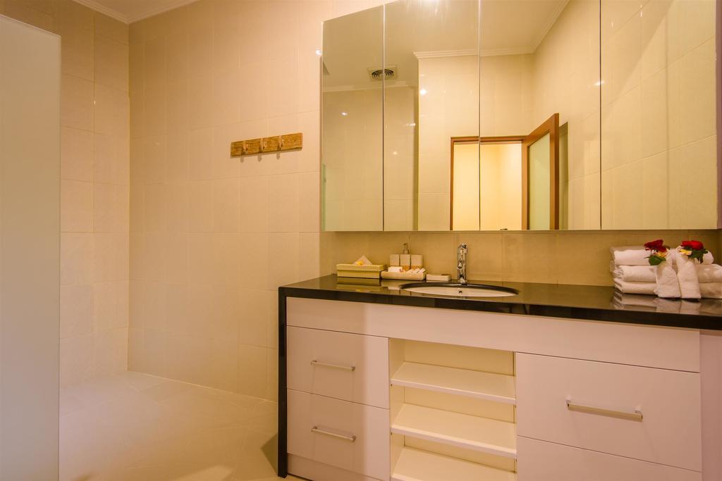 Villa Tepi Sungai Legian Quarto foto