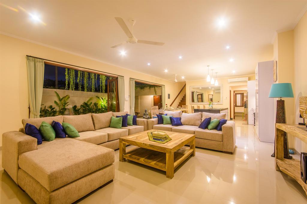 Villa Tepi Sungai Legian Quarto foto