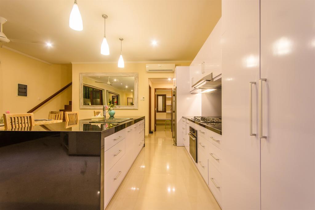 Villa Tepi Sungai Legian Quarto foto