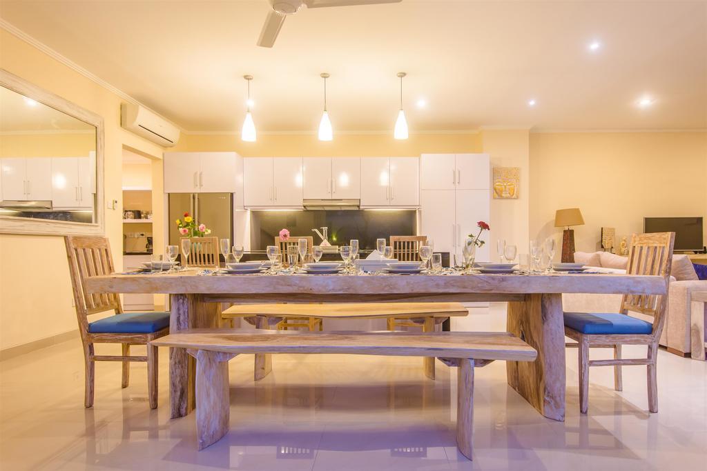 Villa Tepi Sungai Legian Quarto foto