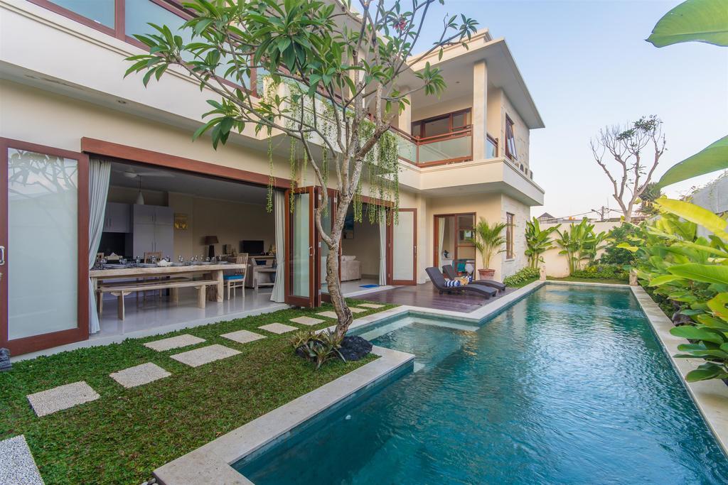 Villa Tepi Sungai Legian Quarto foto